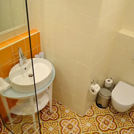 Hotel Ellique 4*