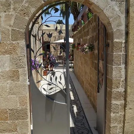 Ellique Hotel 4*
