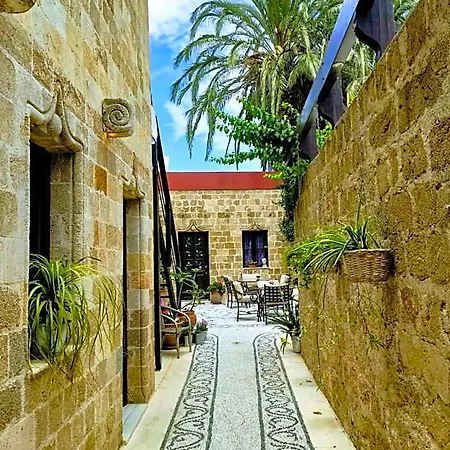 Hotel Ellique 4*
