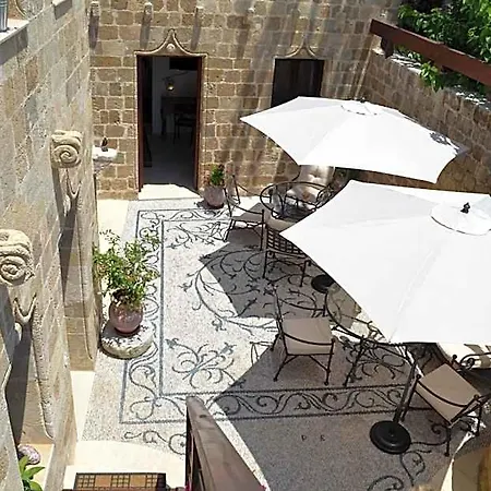 Ellique 4*