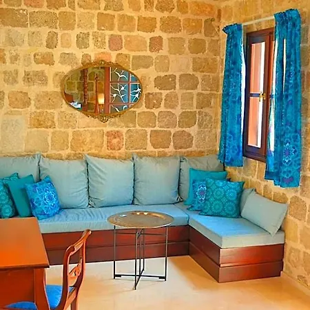 Hotel Ellique 4*